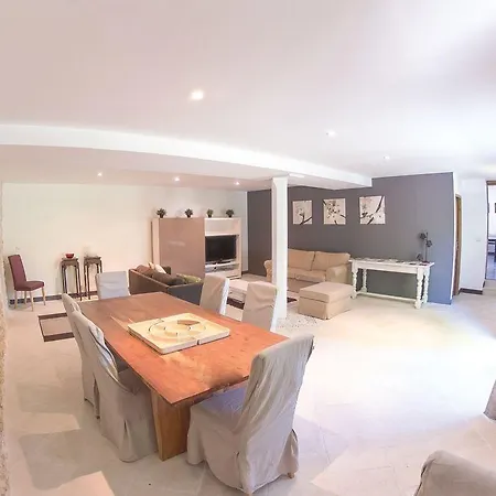Domaine De Quittignan Brillette Gasthof 3*