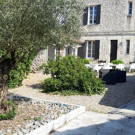 Domaine De Quittignan Brillette Maison d'hôtes