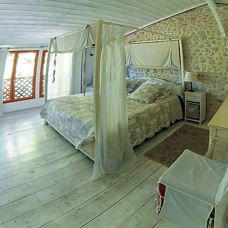 Domaine De Quittignan Brillette Gasthof 3*