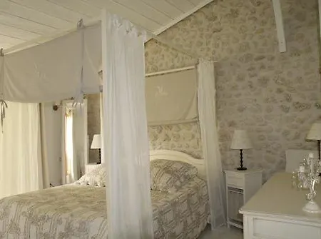 Domaine De Quittignan Brillette بيت ضيافة