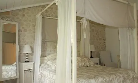 Domaine De Quittignan Brillette 3*